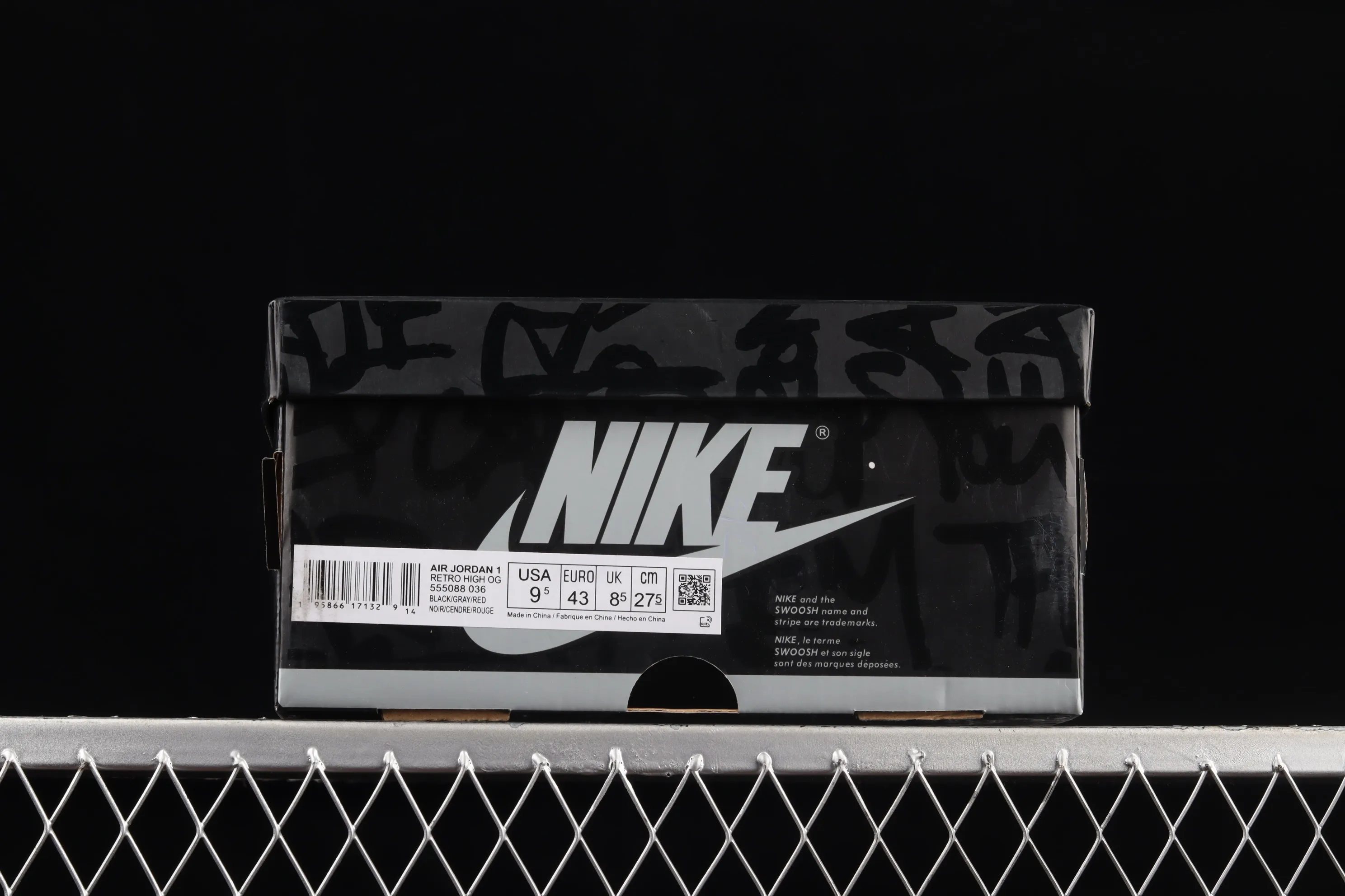 All categories Air Jordan Jordan series basketball shoes Air Jordan 1 High Air Jordan 1 High OG "Rebellionaire" AJ1 Joe 1 black and gray banned "Rebelionaire" high-top basketball shoes 555088-036